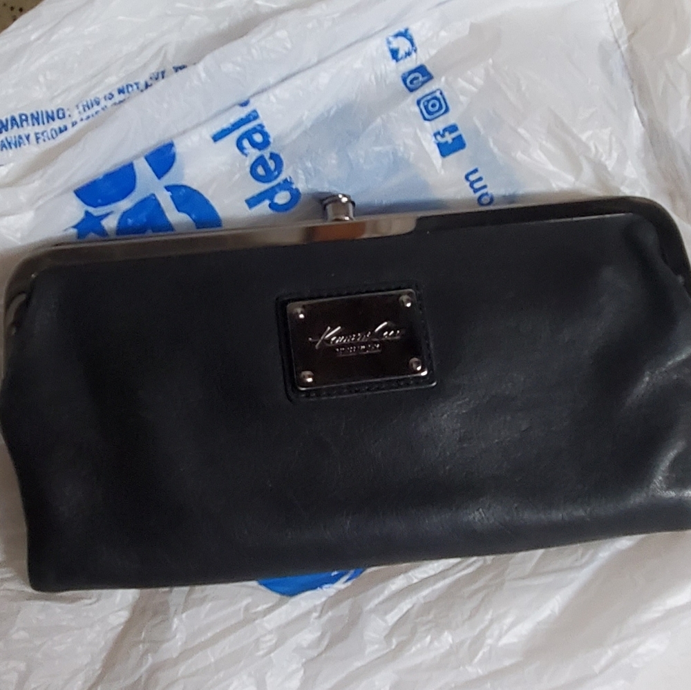 Awesome Kenneth Cole New York wallet